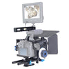 YELANGU YLG1105A Kit de estabilizador de jaula de cámara de video con mango con caja mate y enfoque de seguimiento para Panasonic Lumix DMC-GH4 y G7 / Sony A7 y A7S y A7R y A7RII y A7SII