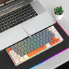 Teclado de membrana con retroiluminación RGB y cable HXSJ V400, 63 teclas, longitud del cable: 1,7 m (beige, gris y naranja, 3 colores)
