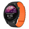 Correa de silicona magnética en forma de I para reloj Garmin Forerunner 255 Music de 22 mm (negra y naranja)