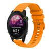 Correa de silicona con puntadas onduladas y puntos para reloj Garmin Forerunner 255 de 22 mm (amarillo ámbar)