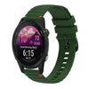 Correa de silicona con puntadas onduladas y puntos para reloj Garmin Forerunner 255S de 18 mm (verde militar)