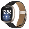 Correa de cuero con hebilla trasera de tortuga y textura de lichi para Fitbit Versa 3/4 (negra)