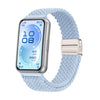 Correa de nailon trenzado elástico con hebilla magnética para Huawei Band 11/Band 11 Pro (verde roca)