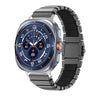 Correa de reloj híbrida de titanio y silicona con hebilla magnética para Galaxy Watch Ultra 2026-2024 (negra)