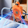 Ventilador robot con ventosa y pantalla digital inteligente F17, 100 niveles de velocidad, para escritorio (naranja)