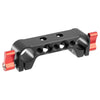 Abrazadera de tubo de doble orificio de 15 mm FOMITO con tornillo de 1/4" para jaula de cámara y soporte de batería V-Mount (rojo)