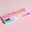 Teclado gaming LANGTU L99 de 98 teclas: teclado de membrana silencioso con iluminación RGB y pantalla inteligente; color: trimodo, 5000 mAh, acabado mate tono melocotón.