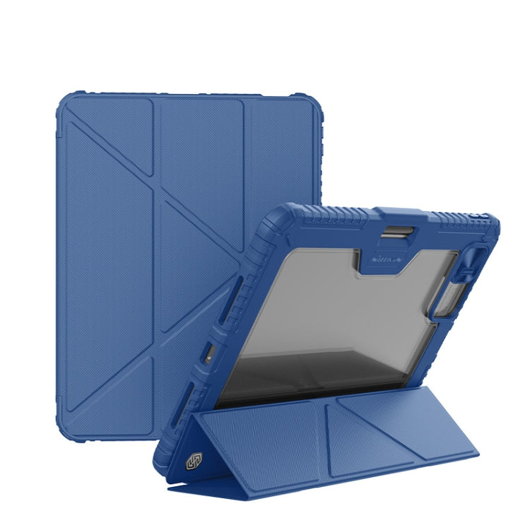Funda NILLKIN Bumper Pro azul con la tapa plegada como soporte del iPad Pro 13