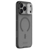 Carcasa iPhone 18 Pro negro transparente en ángulo, tapa deslizante de cámara abierta