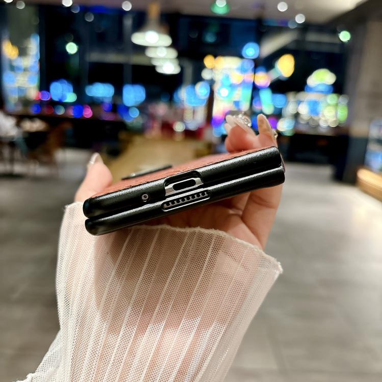 EDA007668902A_3.jpg@956d41c8a8f7bfeb4dd8b8d9c31661de