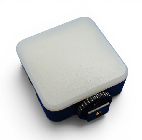 Iluminus IL-WL62-W luz LED compacta a pilas AAA