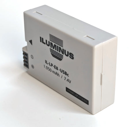 Batería Iluminus LP-E8 USB-C para Canon vista frontal