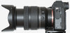 Samyang AF 24-60mm F2.8 FE vista lateral con zoom extendido