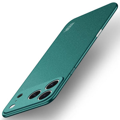 Carcasa MOFI Fandun color verde para iPhone 17 Pro, vista trasera en ángulo