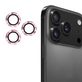 Protector de lente ENKAY rosa para iPhone 17 Pro junto al celular