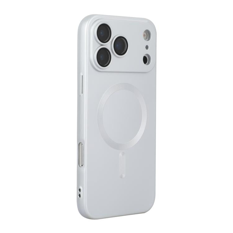 Carcasa ENKAY para iPhone 17 Pro Max color plateado de TPU mate con anillo MagSafe, vista trasera