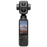 DJI Osmo Pocket 4P en posición vertical con pantalla OLED táctil encendida