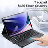 Dedo usando el trackpad multitáctil del teclado TK