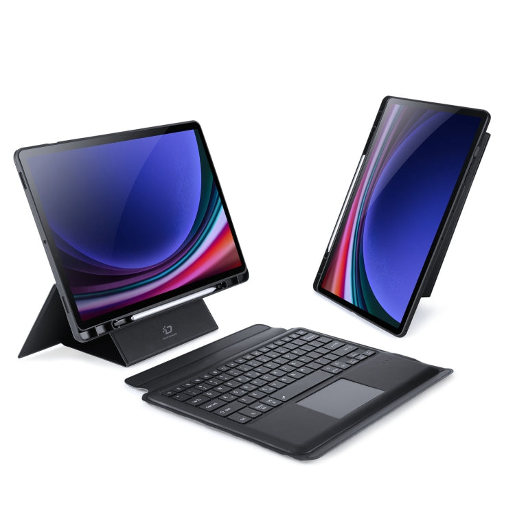 Teclado DUX DUCIS DK con el Galaxy Tab S9+ montado y el soporte desplegado